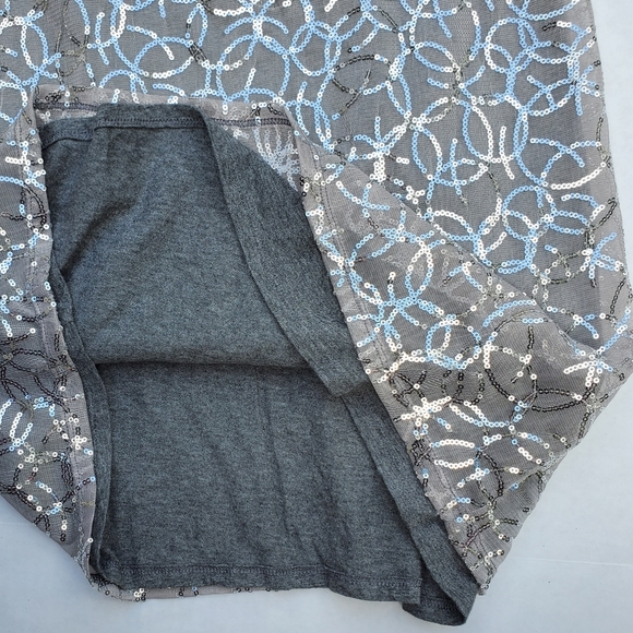 Express silver sequined circle pattern dress with major shine / Sz Medium - Picture 2 of 4